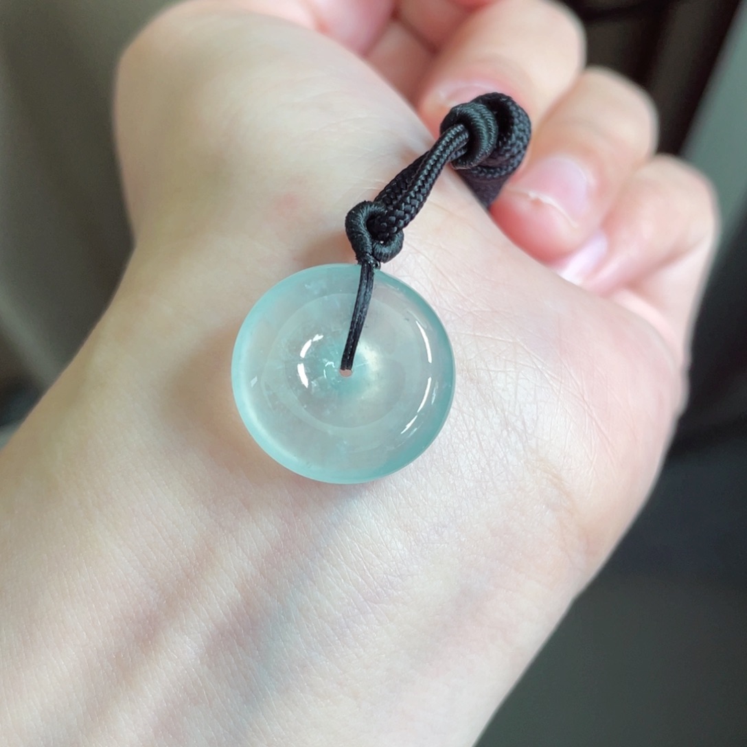 翡翠颈饰未镶嵌扣子