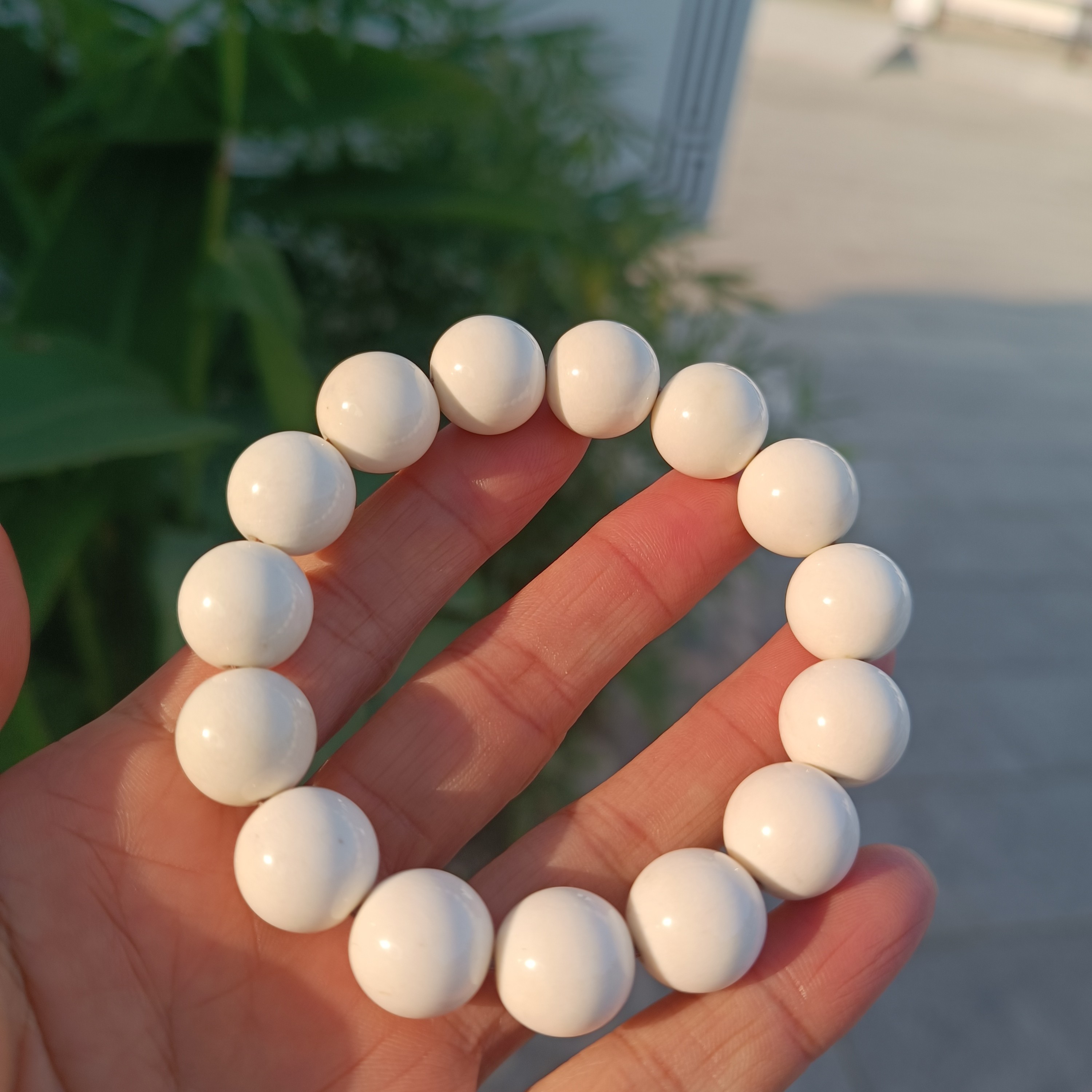 花玉1.3直径骨朵白色手串