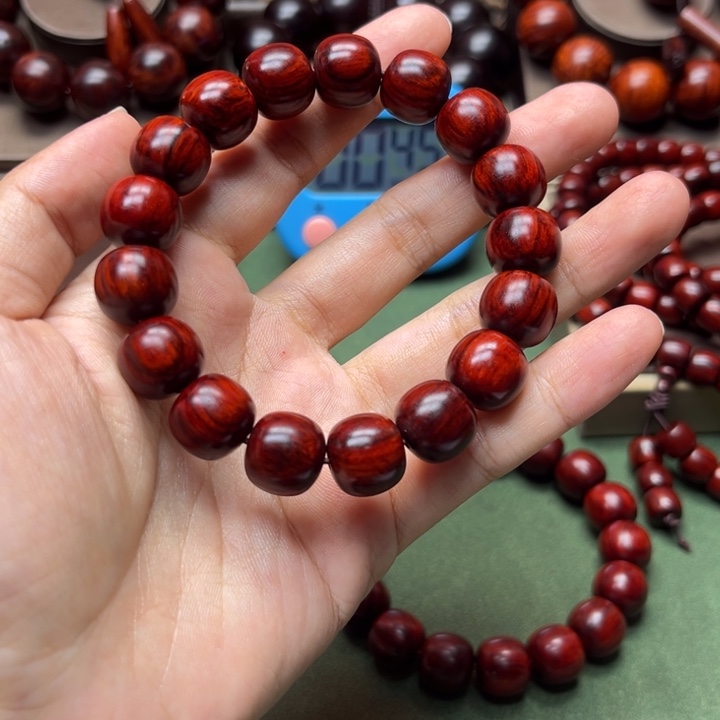 田***哥木小叶紫檀手工艺