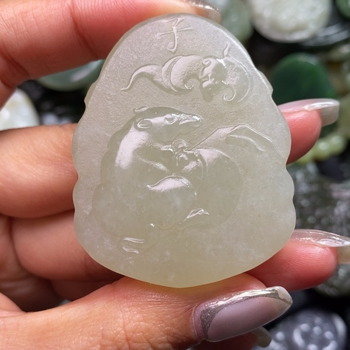 和田玉颈饰未镶嵌