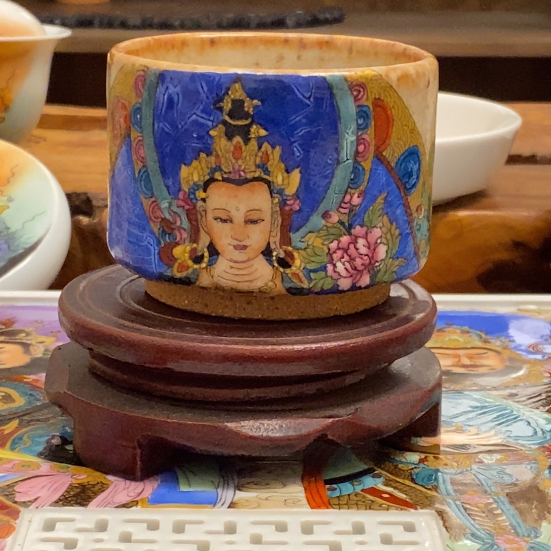 手工手绘四臂观音茶杯