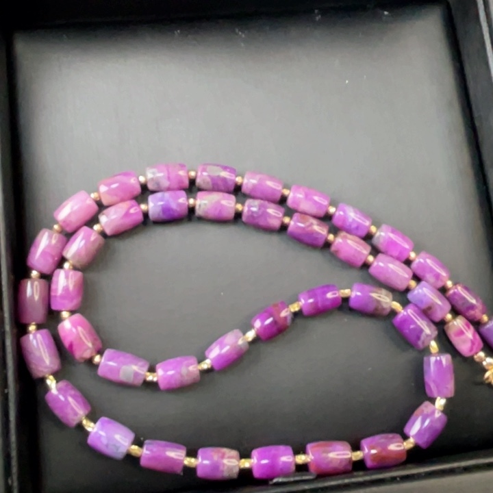 苏纪石（舒俱来）颈饰18K金镶嵌