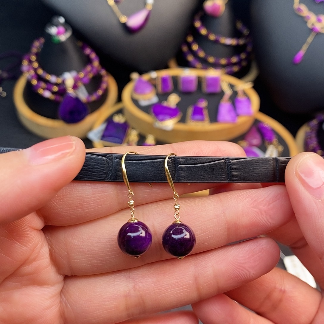 苏纪石（舒俱来）18K金镶嵌耳饰