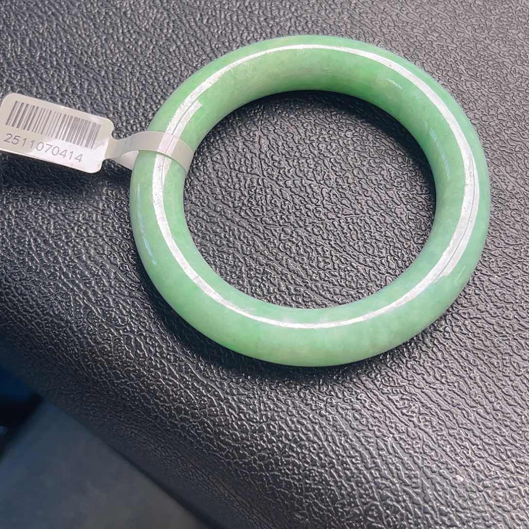 未镶嵌手镯翡翠5556.  147