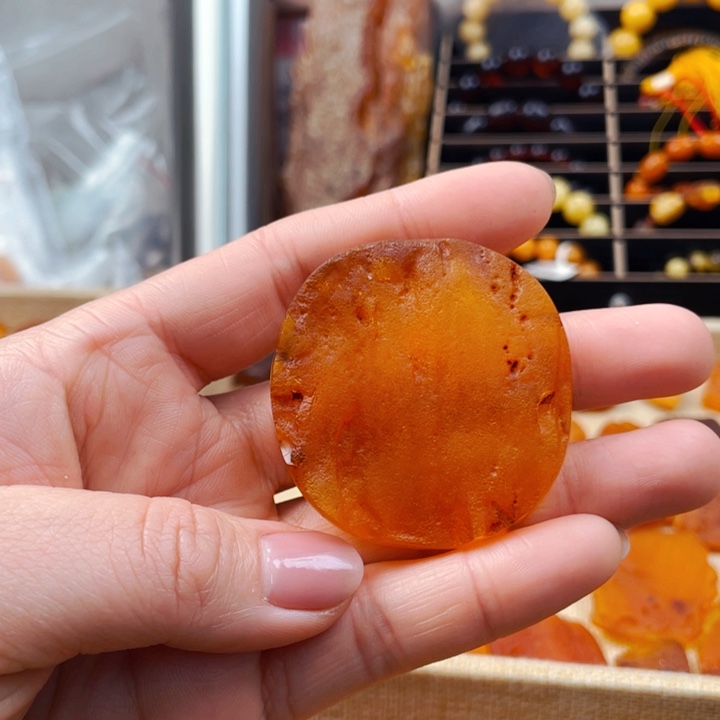 琥珀颈饰未镶嵌吊坠