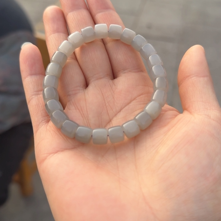 和田玉手串未镶嵌