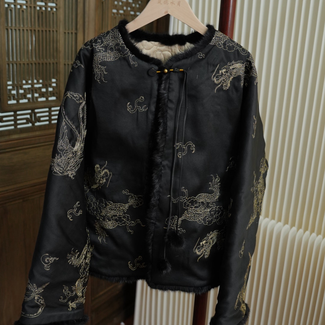 RE00721刺绣香云纱加棉外套