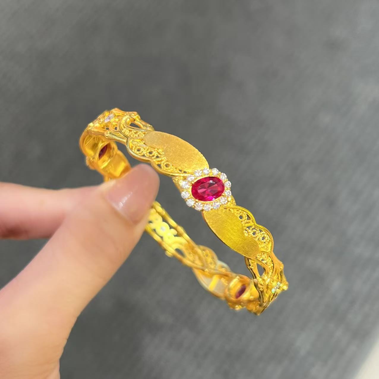 【新美源】足金999 镶嵌工艺 扶摇直上镯(附加383）