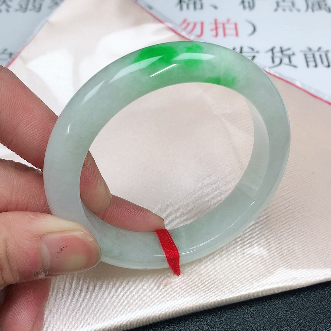 翡翠手镯未镶嵌圈56