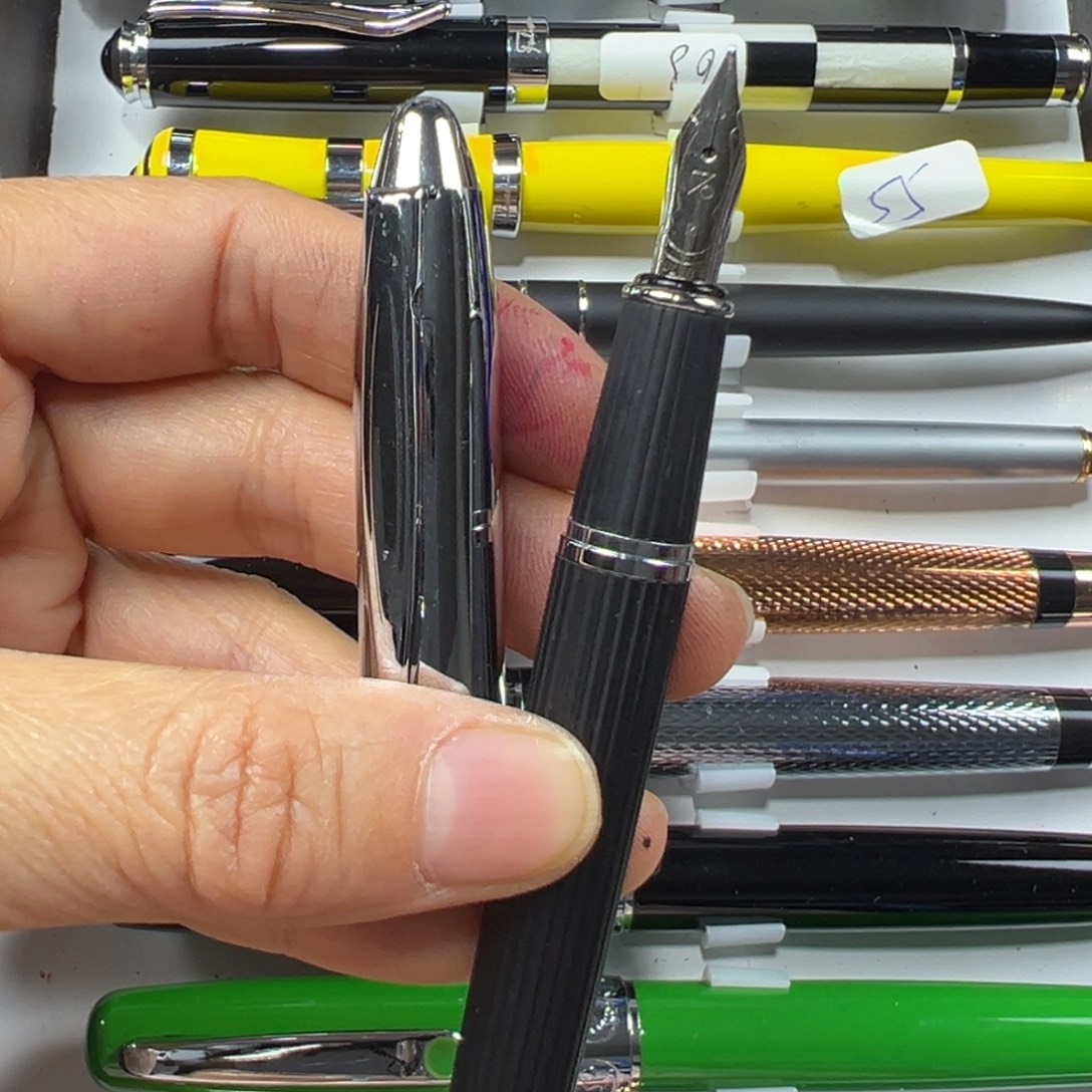 便携式富利文黑色条纹异形m尖清仓处理