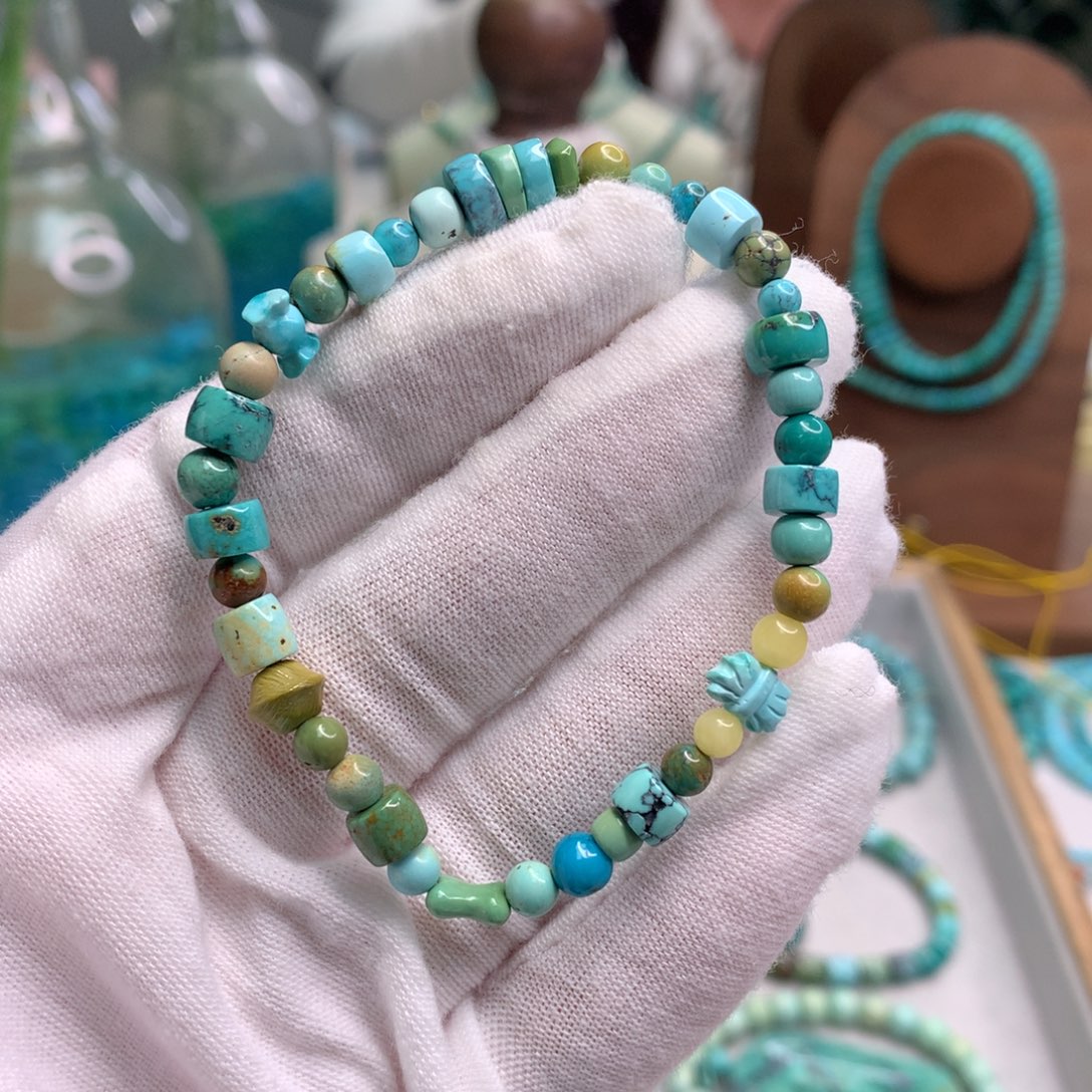 绿松石未镶嵌饰品