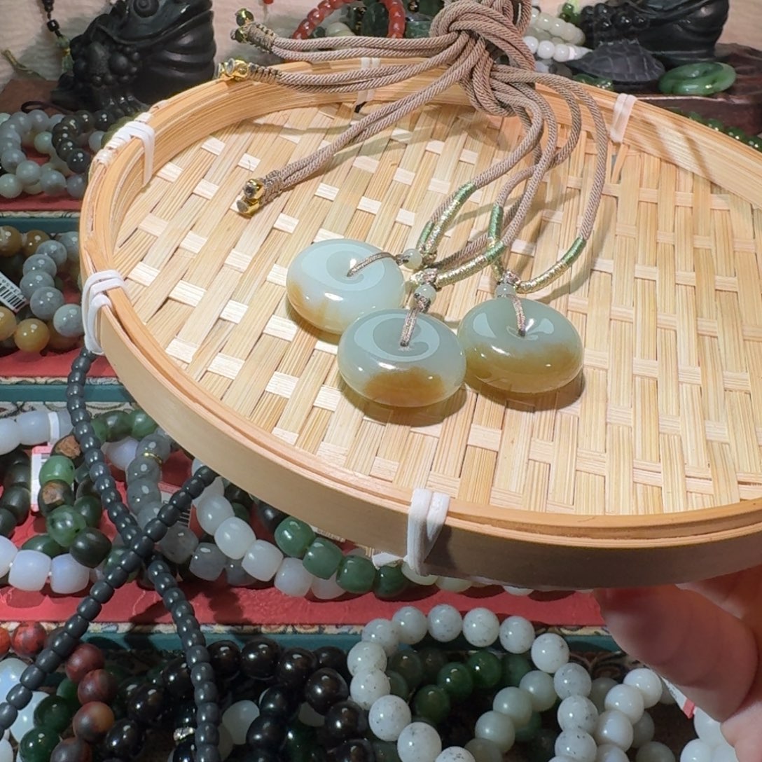 和田玉未镶嵌手链多样性拍一发一