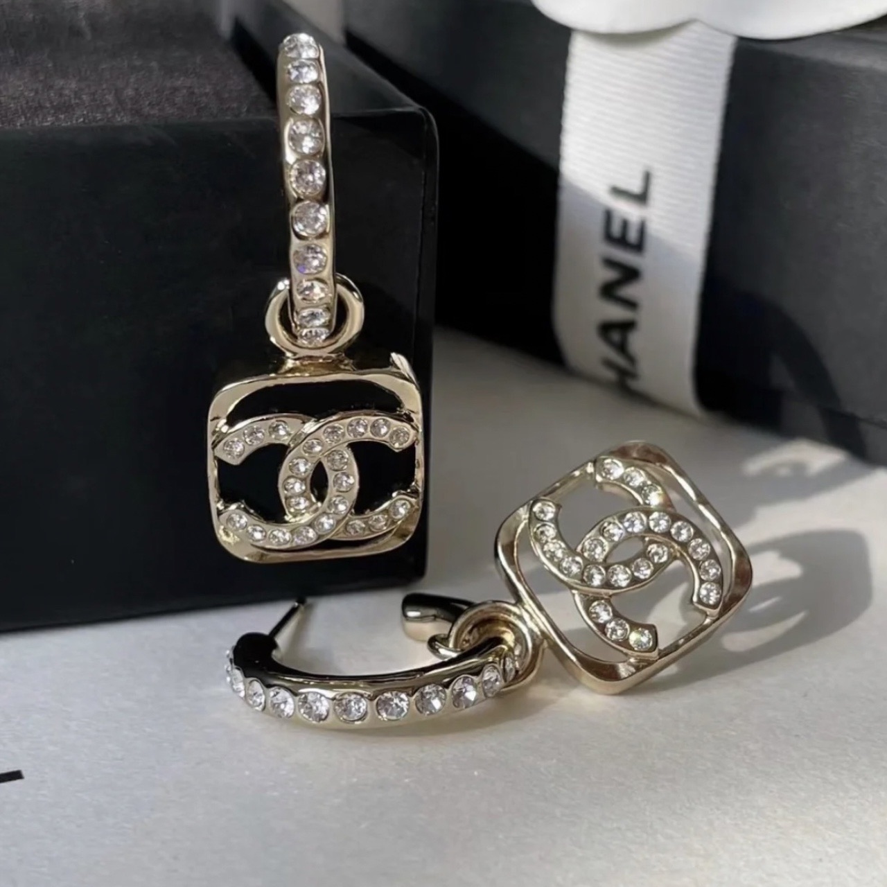 99新 Chanel/香奈儿 汤/P225479539/方块 双C 水钻耳环