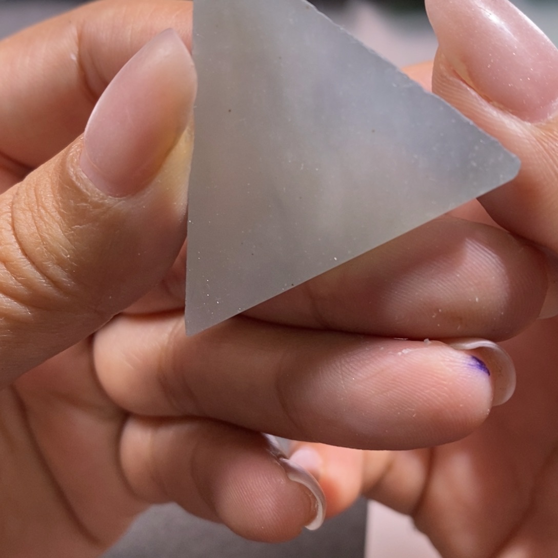 未镶嵌挂件翡翠s***?