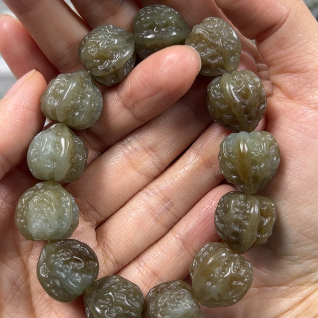 和田玉手链未镶嵌卡16