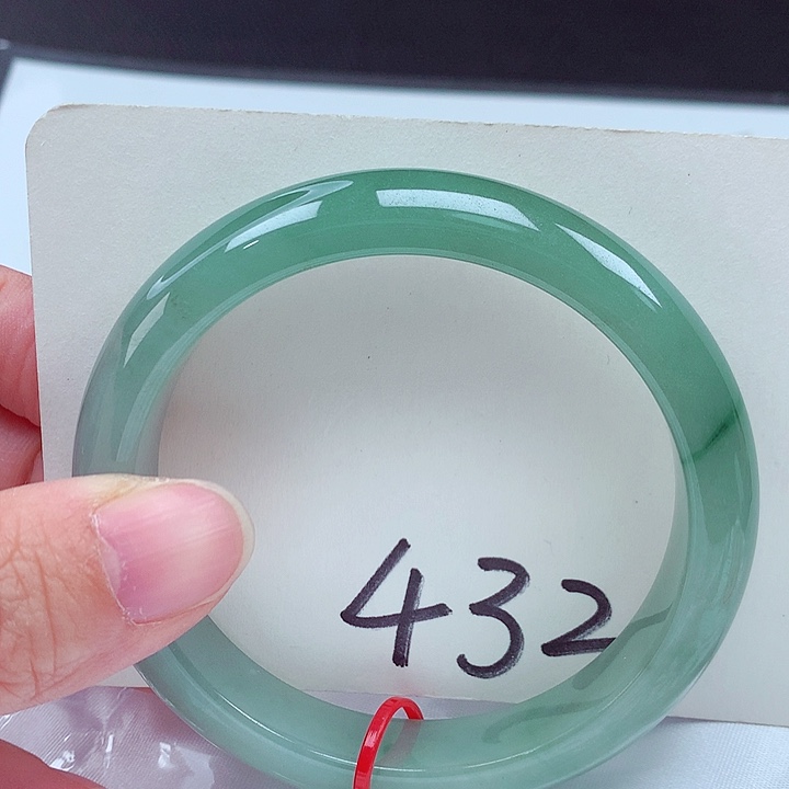 翡翠未镶嵌手镯翡翠