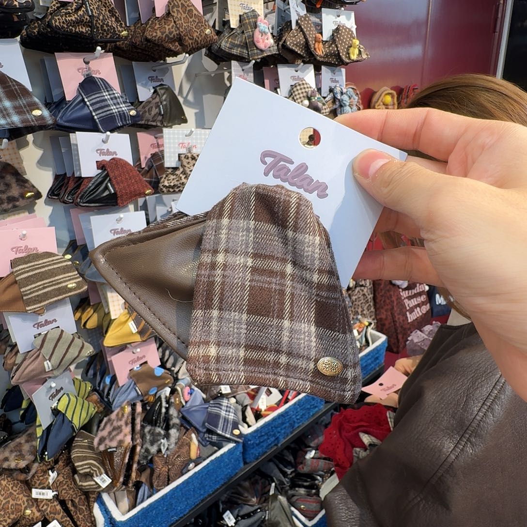 咖色格子双三角抓ooooo