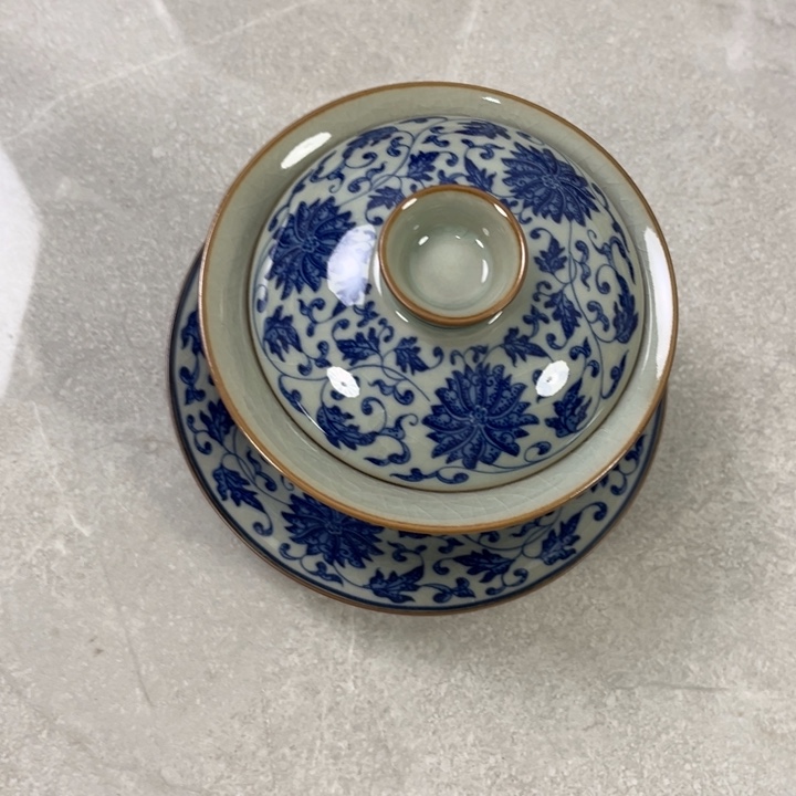 摆件瓷陶泥缠枝莲元宝盖碗