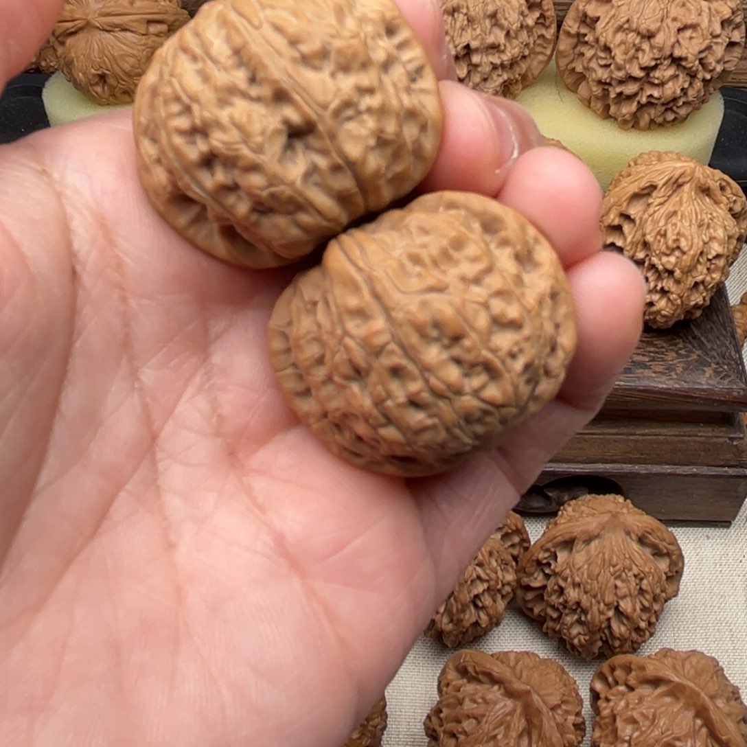 【闪购商品】L*文玩核桃手把件35乾隆磨