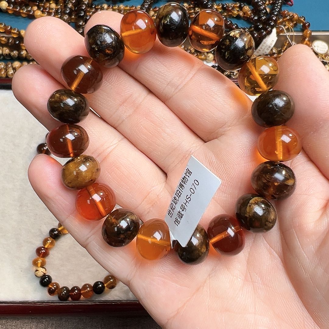 琥珀手链未镶嵌栤****抚顺
