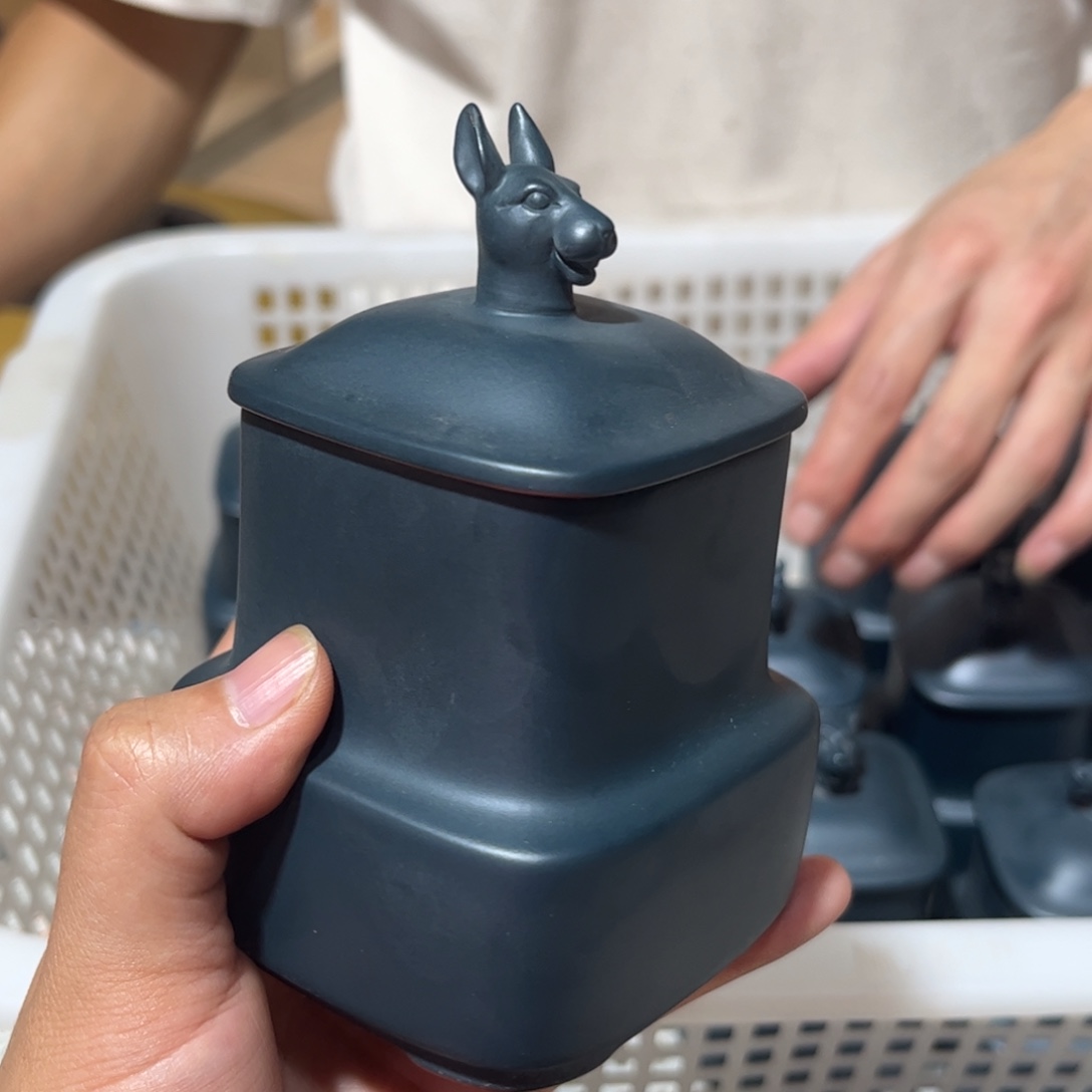 紫砂茶叶罐生肖兔