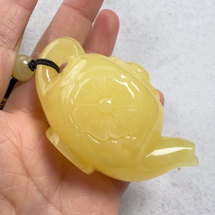 蜜蜡珠宝奇石未镶嵌