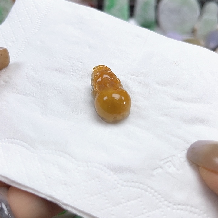翡翠未镶嵌颈饰?****貔貅