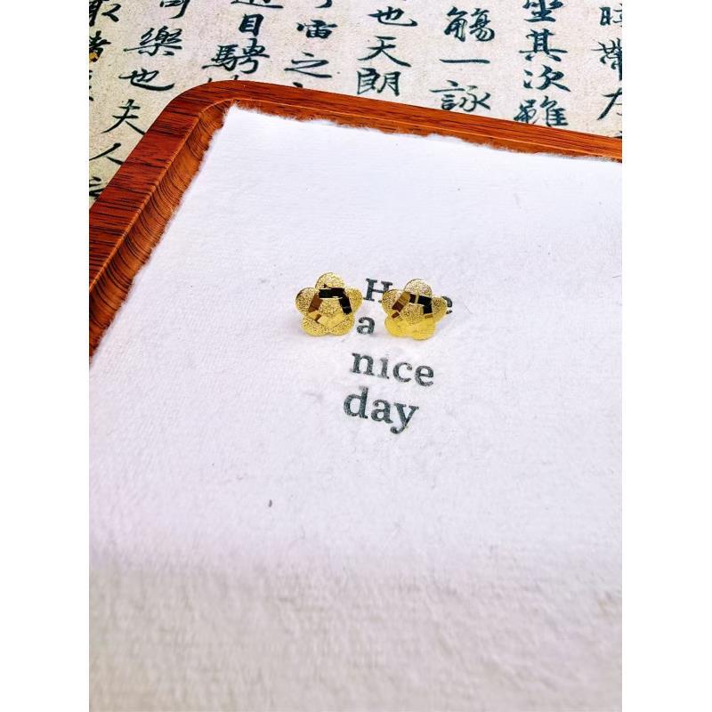 【丁老头甄选】精工格桑花双拼钉沙錾刻耳钉10189