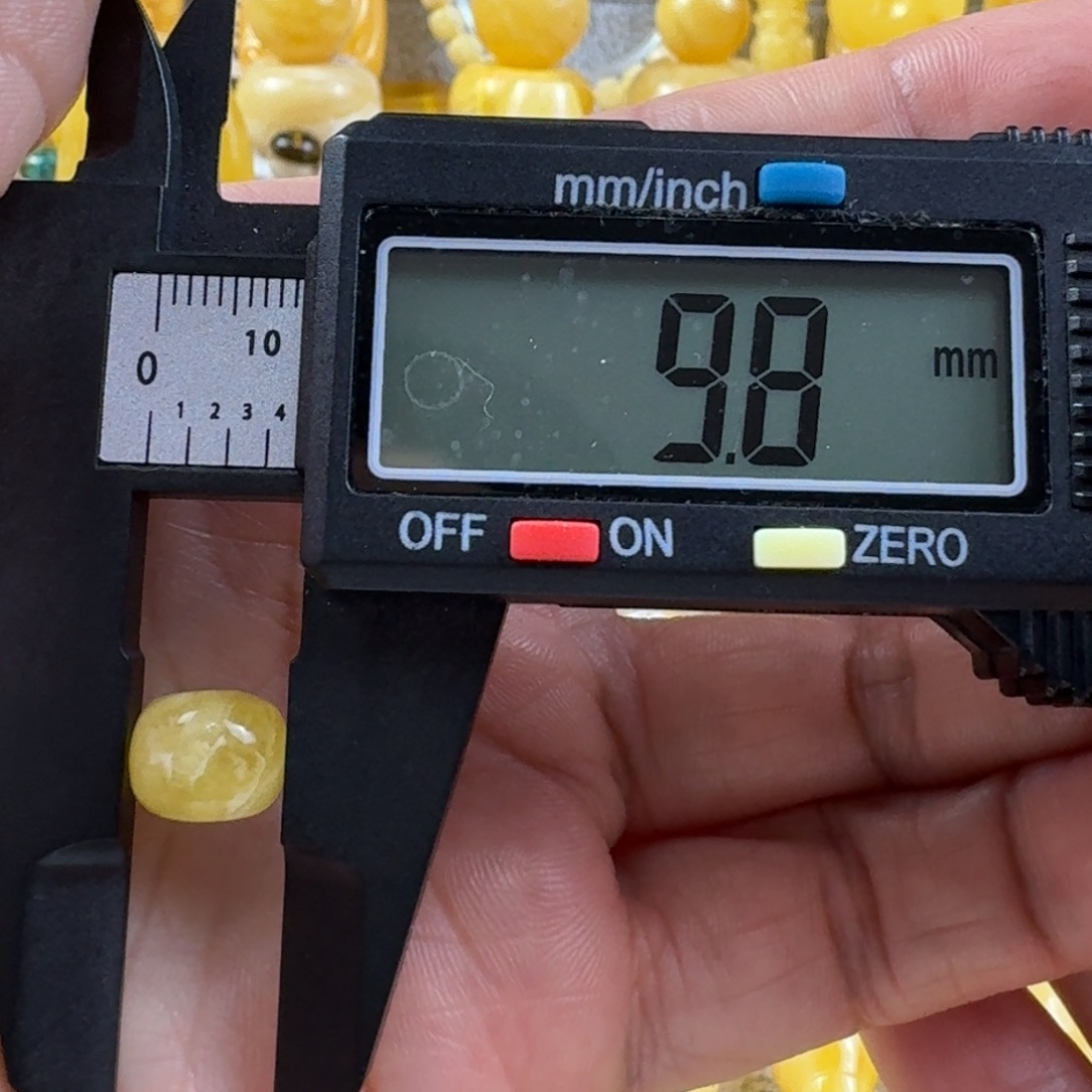 蜜蜡未镶嵌裸石12杂