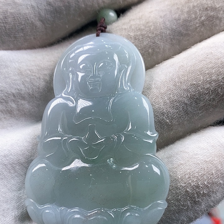 翡翠颈饰未镶嵌观音