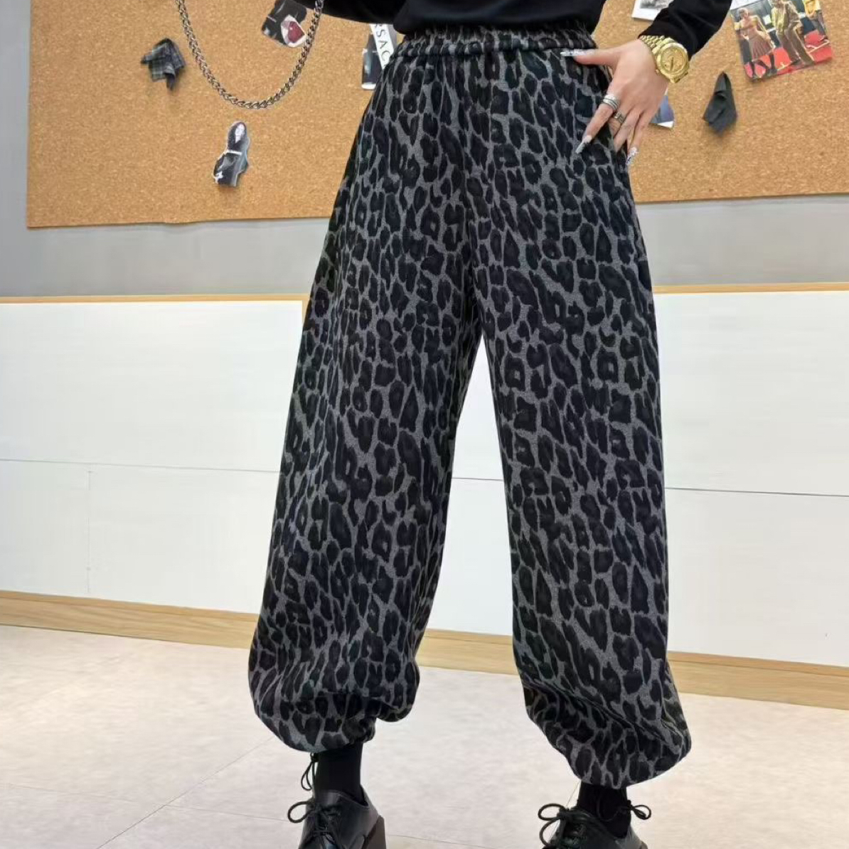 可两穿加厚加绒豹纹时尚阔腿裤秋冬高腰休闲直筒款式