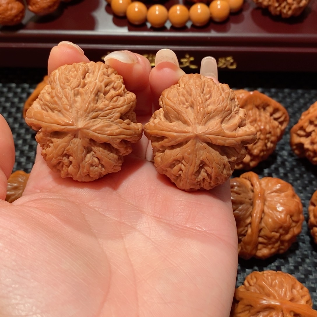 文玩核桃把件笑****利大粗筋