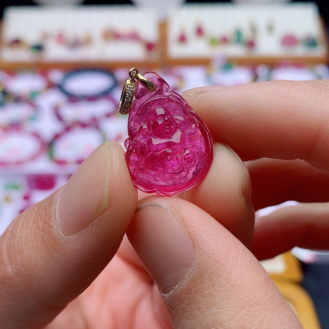 碧玺吊坠，18K金镶嵌