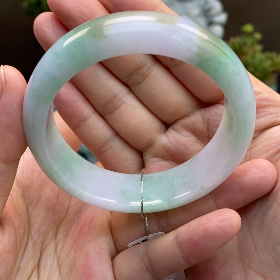 翡翠手镯未镶嵌天然