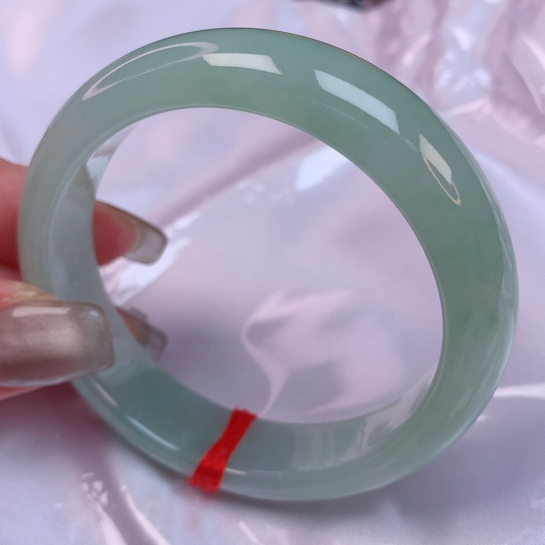 翡翠手镯（贵妃镯）未镶嵌54