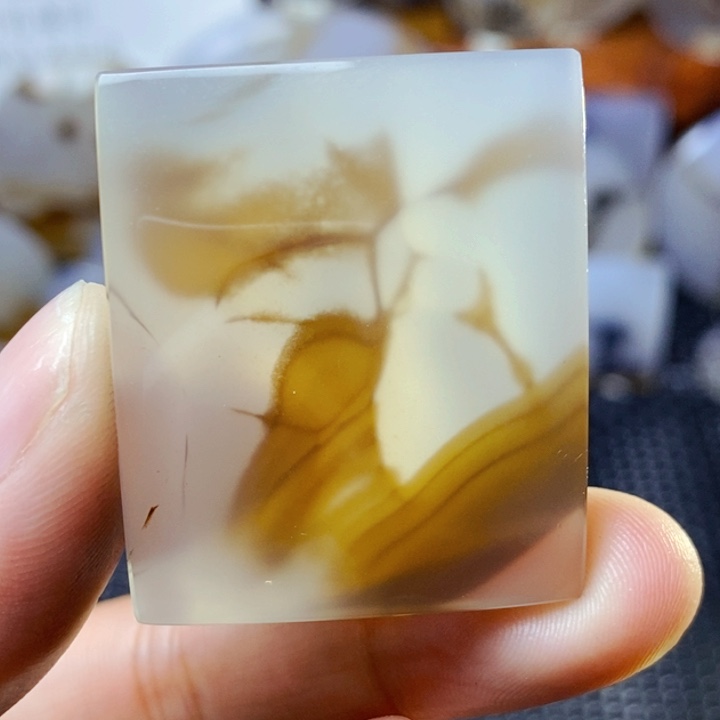 玛瑙/玉髓未镶嵌珠宝半成品