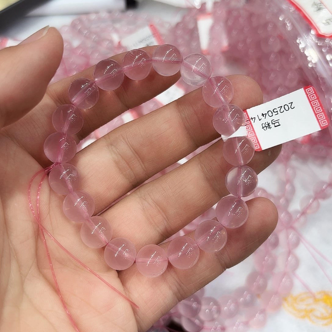 水晶手链未镶嵌有***子水晶