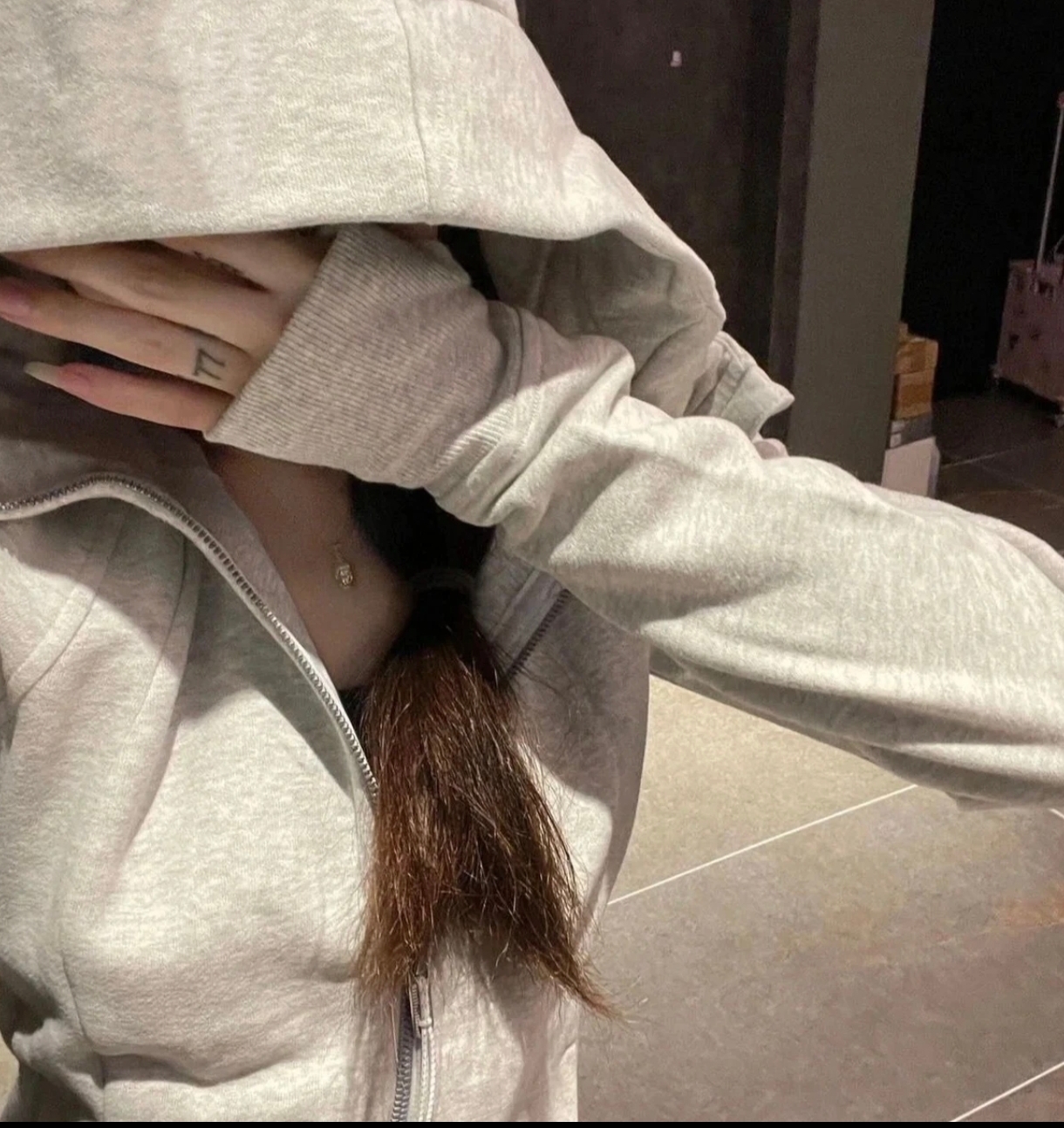 __佯佯连帽卫衣通勤拉链开衫中款长袖