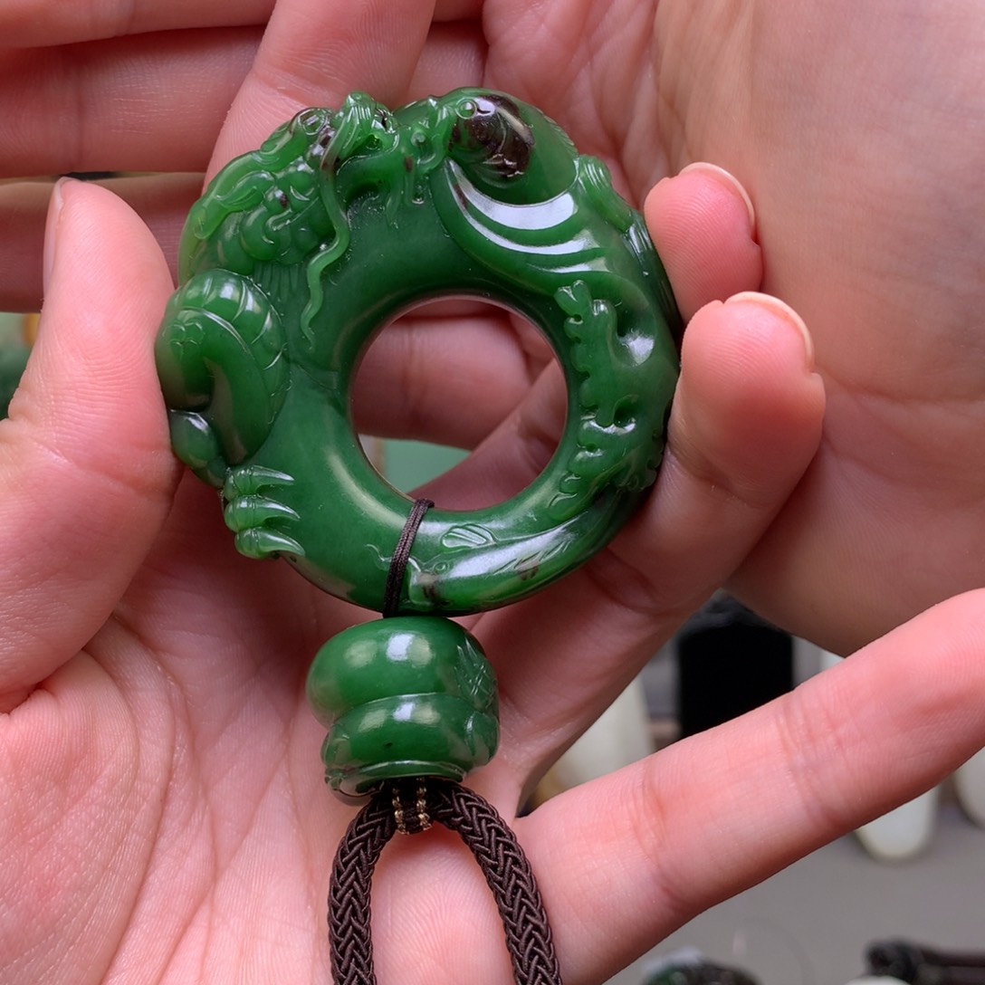 和田玉挂件未镶嵌