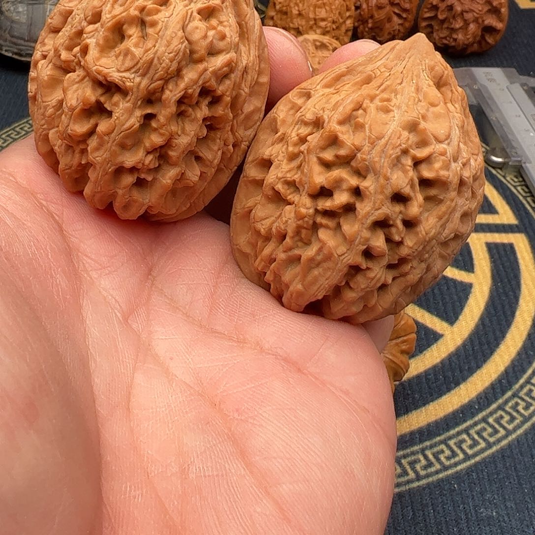 文玩核桃吊坠大古石全品42