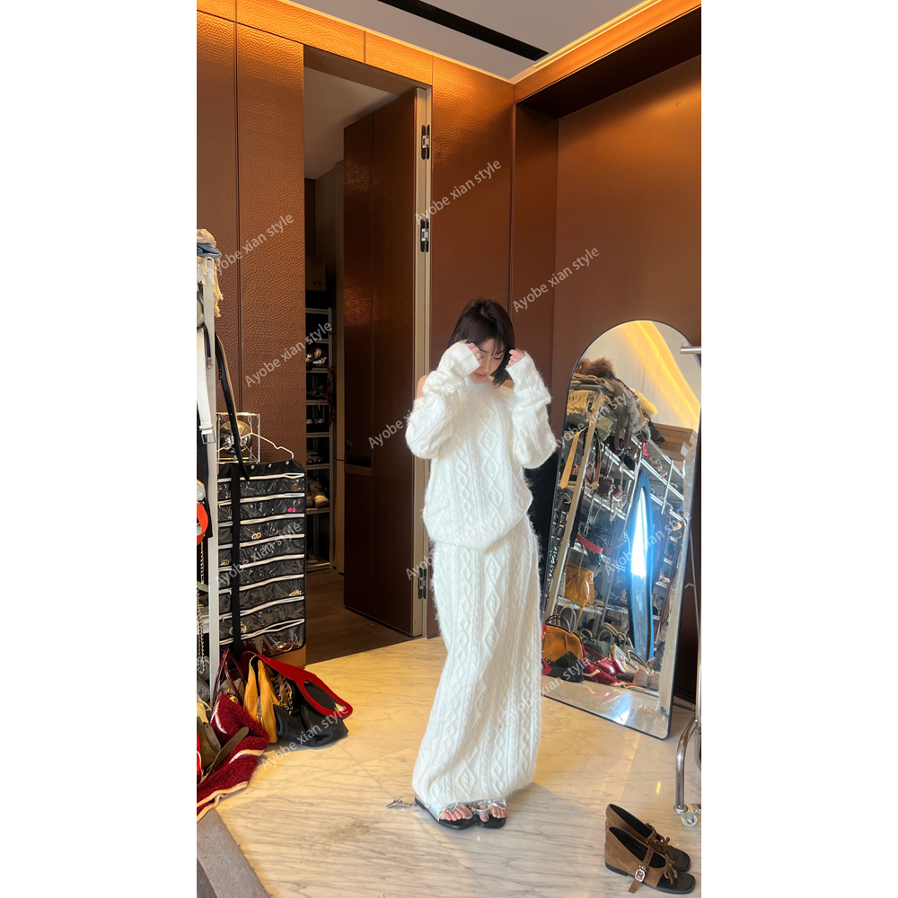 【AYOBE】小贤    优雅马海毛+羊毛甜美辣妹套装