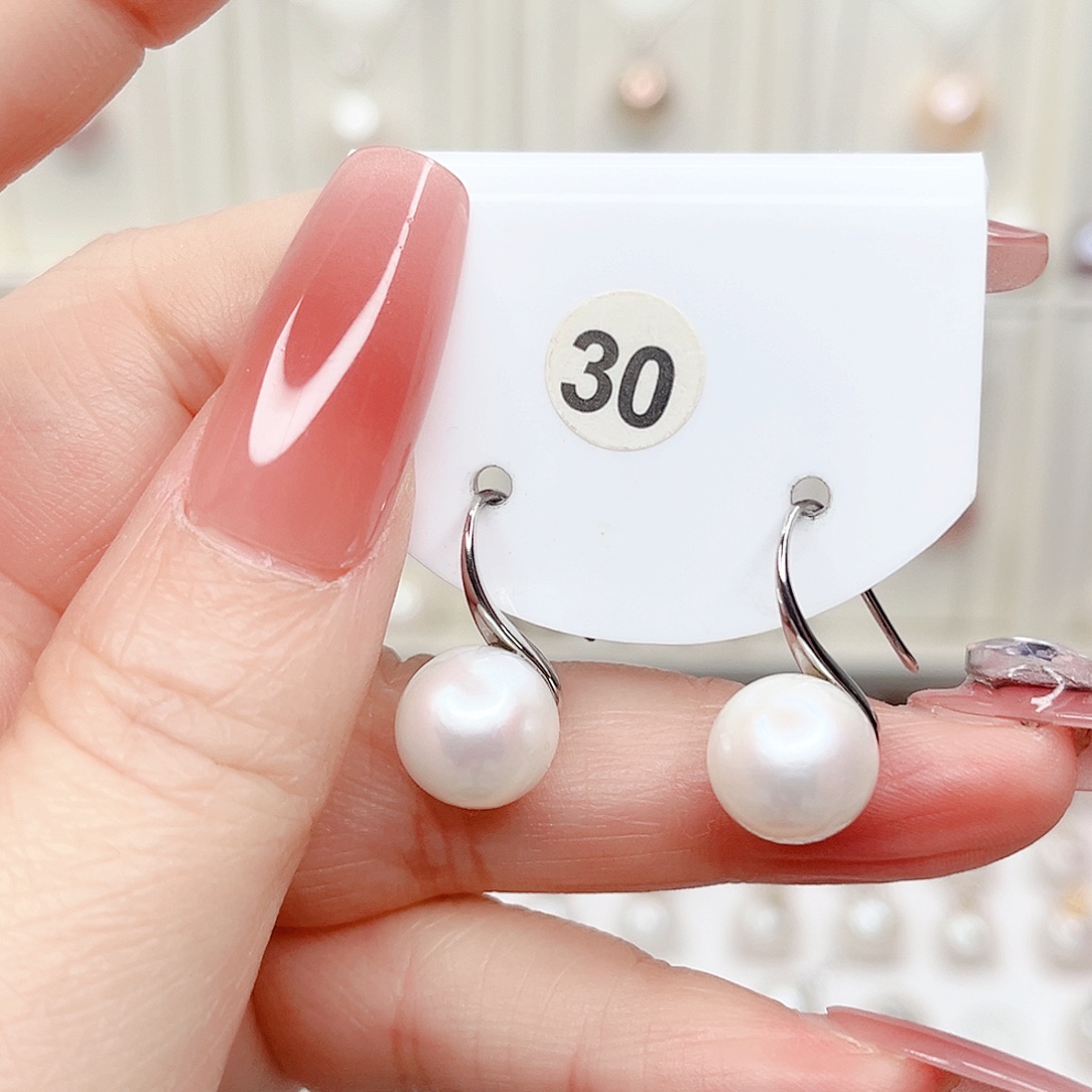 淡水珍珠吊坠(赠链)合金