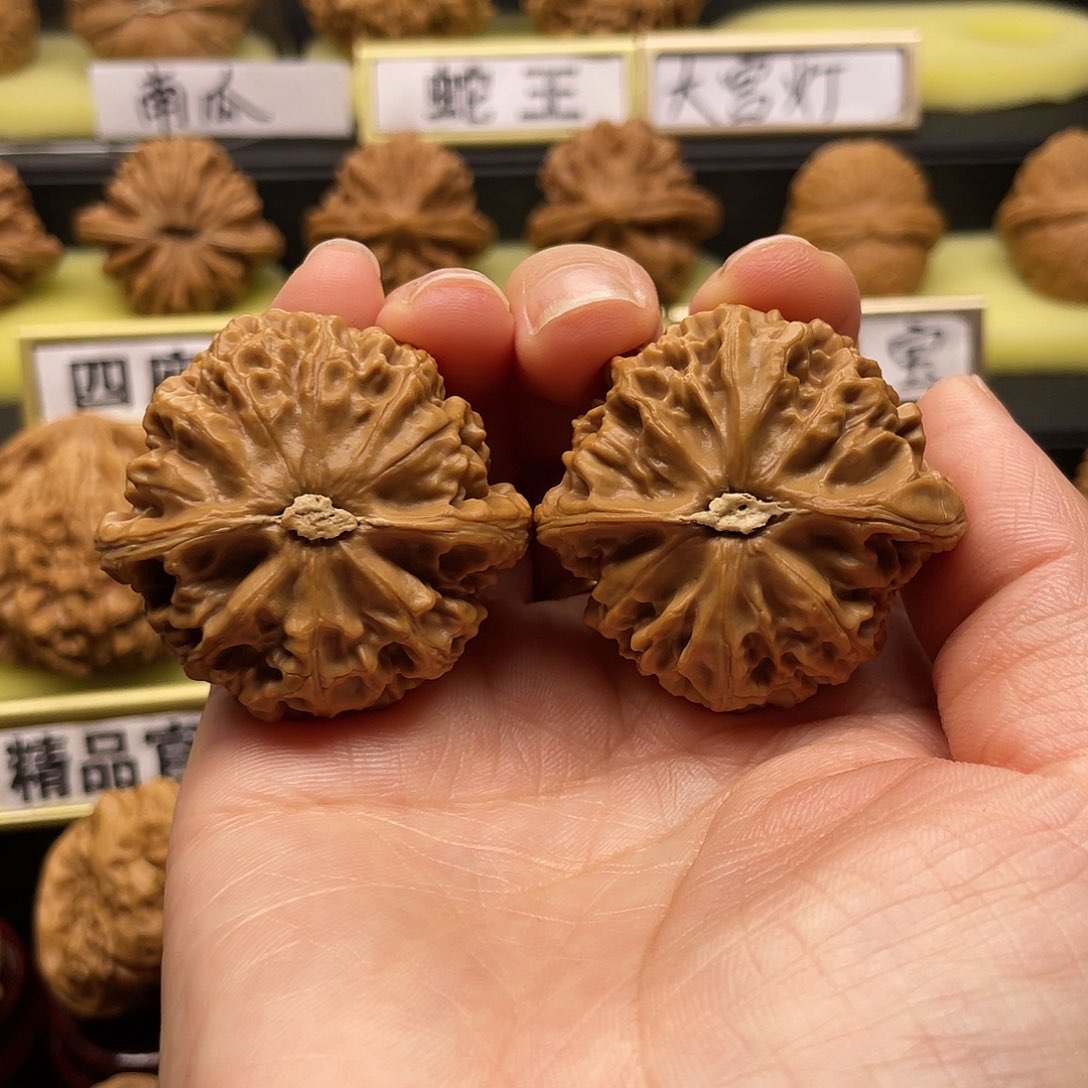 【闪购商品】吊坠文玩核桃宫灯40