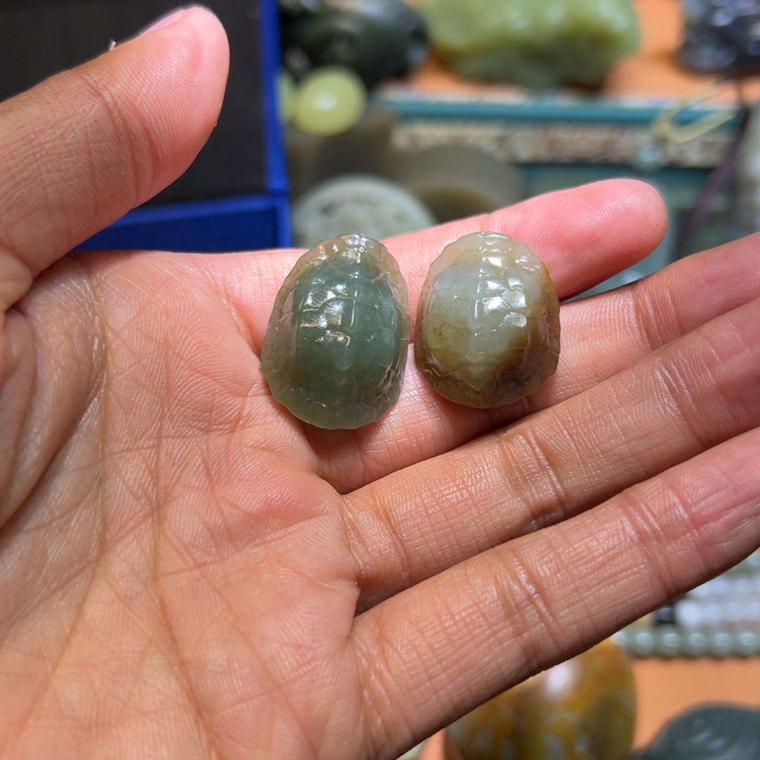 学***构和田玉未镶嵌挂件