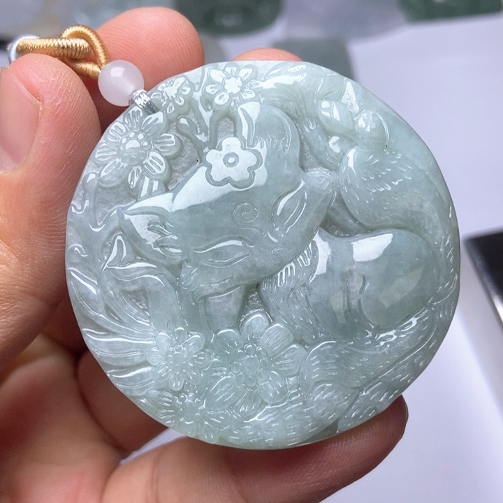 翡翠未镶嵌颈饰翡翠
