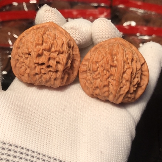 把件文玩核桃三角白39