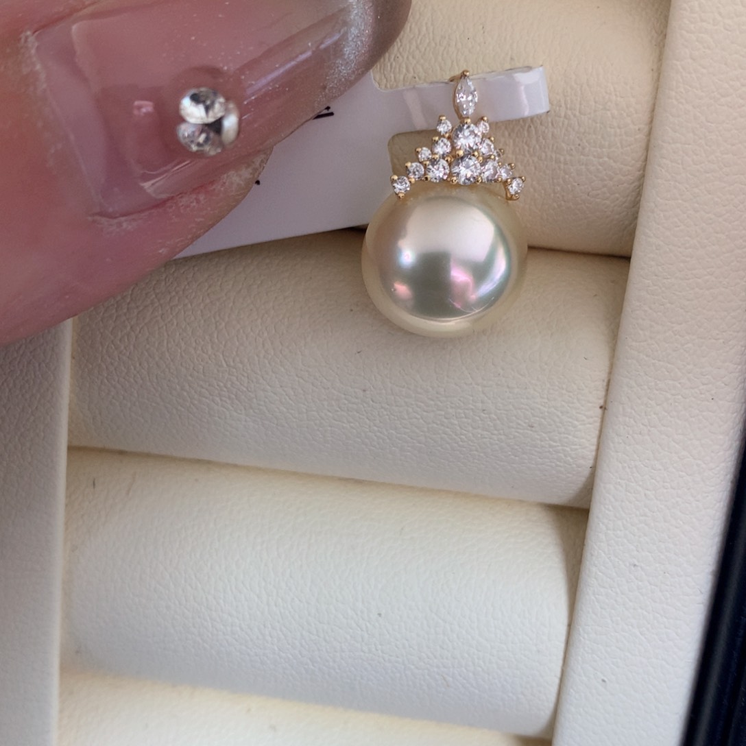 海水珍珠颈饰18K金镶嵌