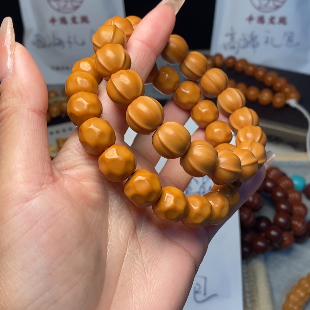 猴头核桃手串奶酪鲨鱼