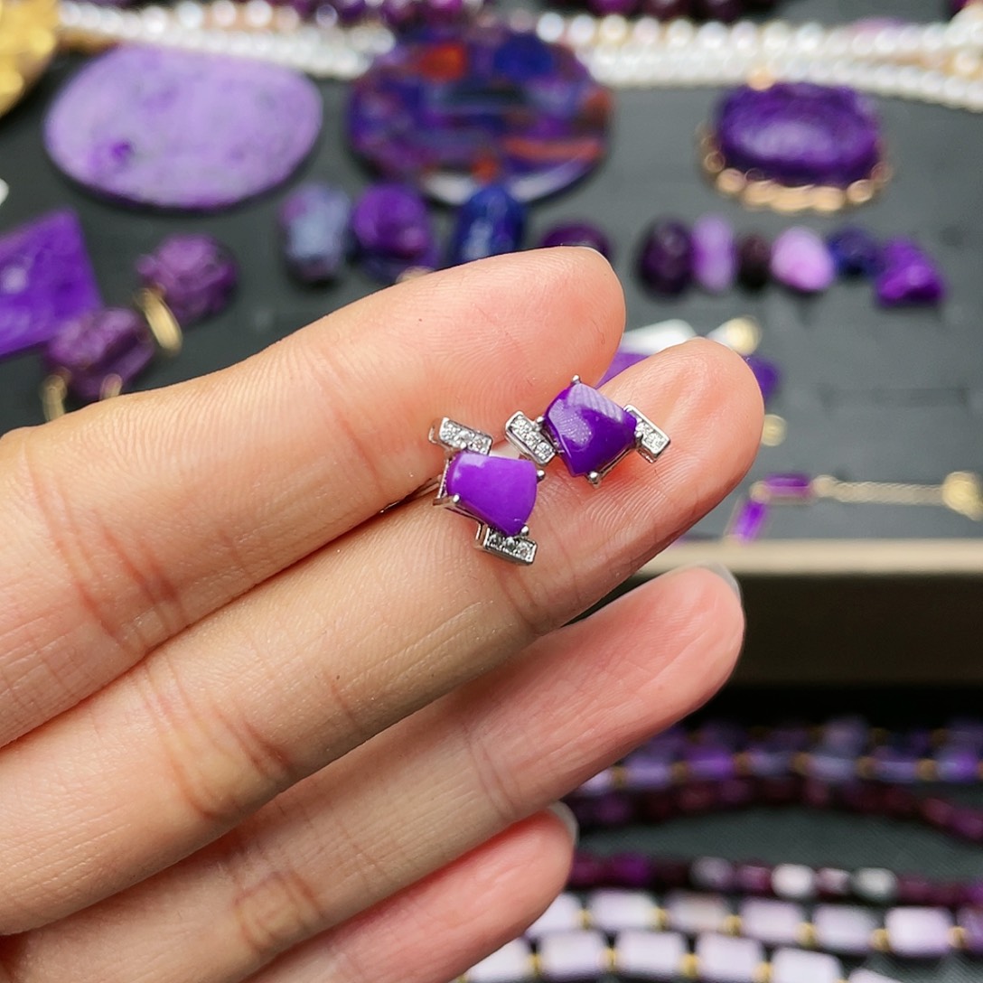 苏纪石（舒俱来）耳钉银S925镶嵌