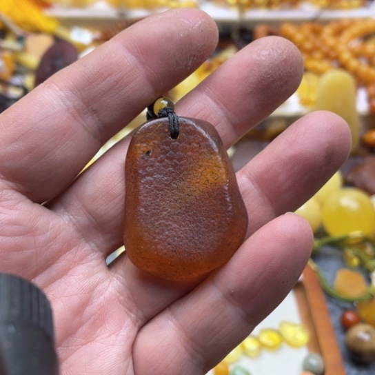 未镶嵌蜜蜡手串吊坠